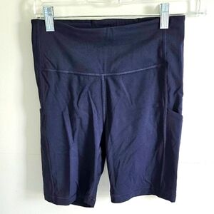 Athleta Ultimate statsh pocket 7" shorts